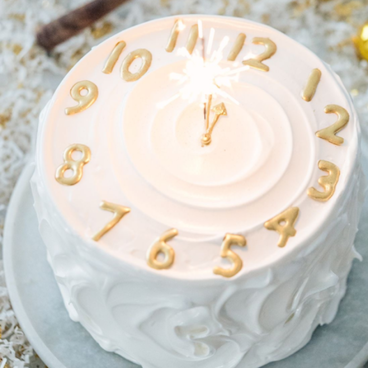 Tick Tock to 2026 Cake