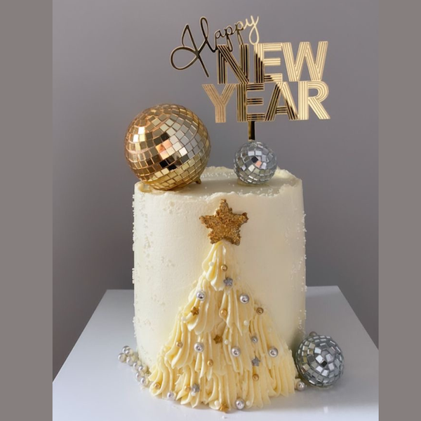 Midnight Glam New Year Cake