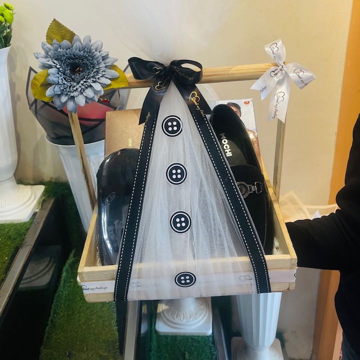 Signature Attire Tray 2